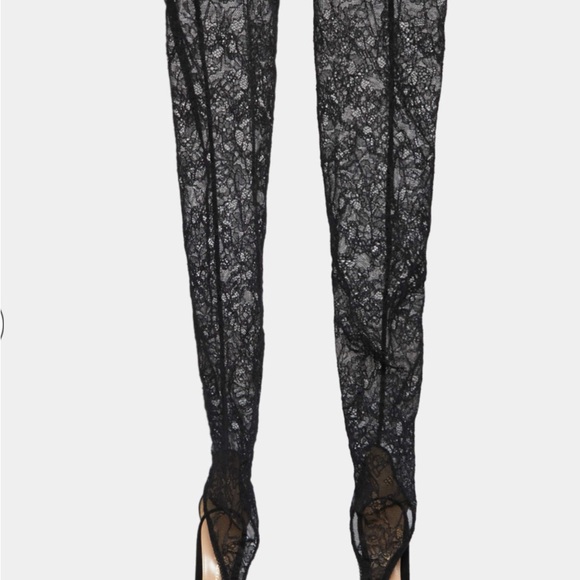 NWT Gianvito Rossi Isabella Black Lace Hosiery - Picture 3 of 10